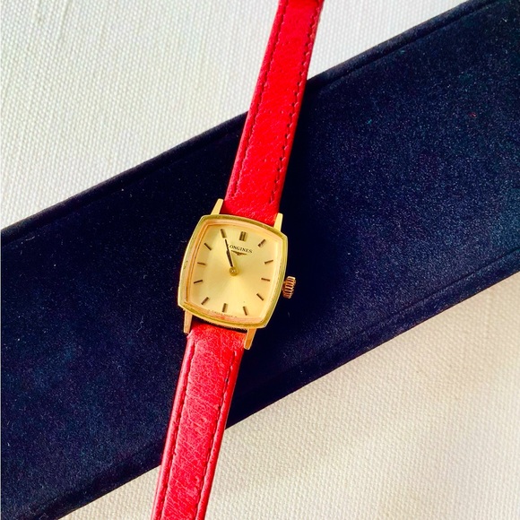 Longines Accessories - Super CUTE SWISS made LONGINES watch 🌺